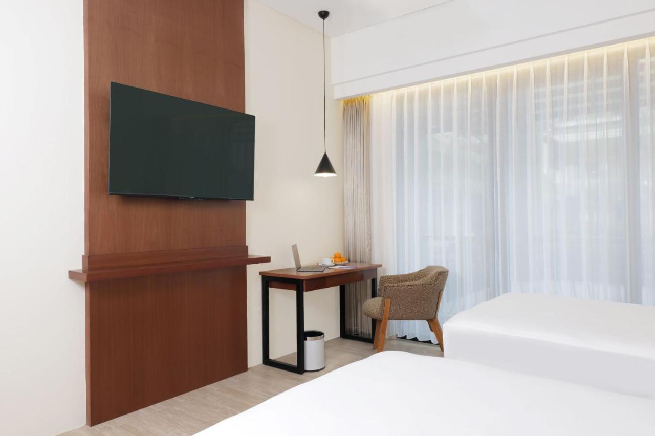 Fox Harris Hotel & Convention Banjarnegara Eksteriør bilde